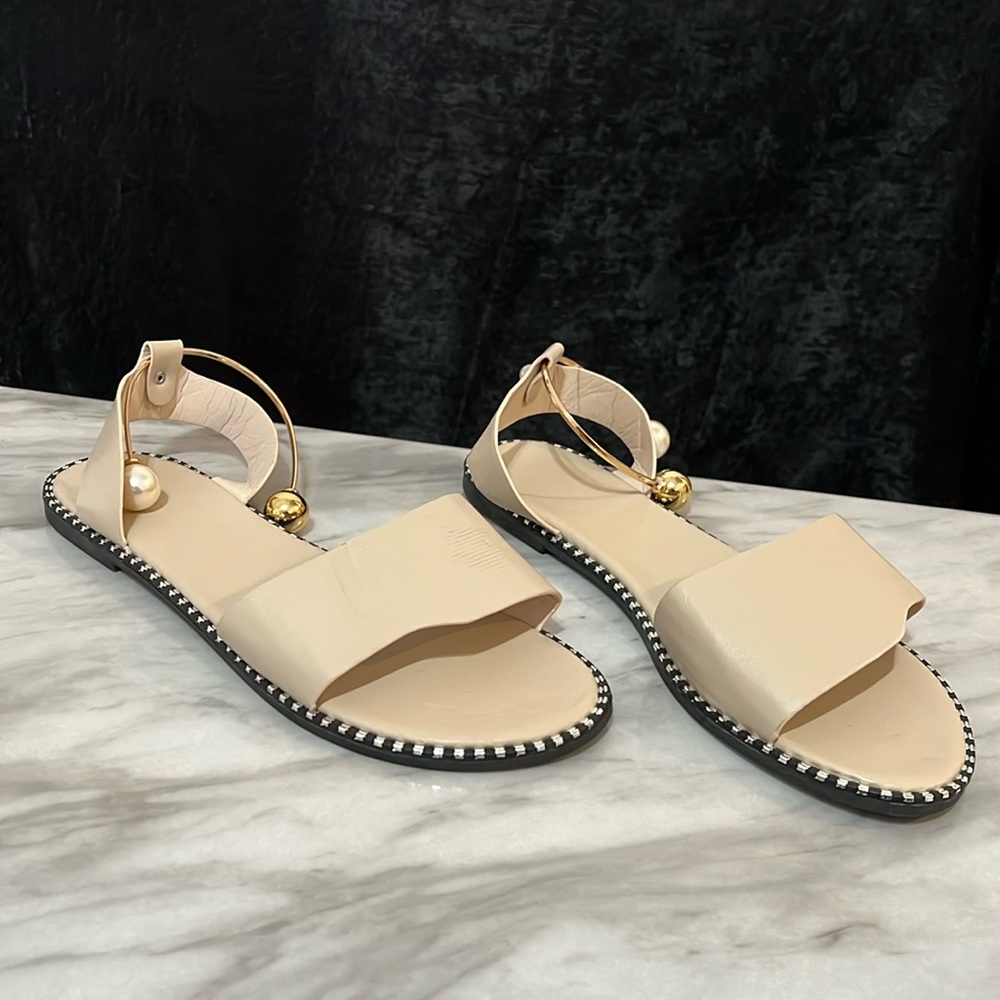 Cream color